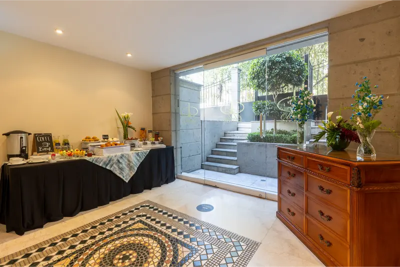 Mexican dining space- Obelisk Suites - Mexico